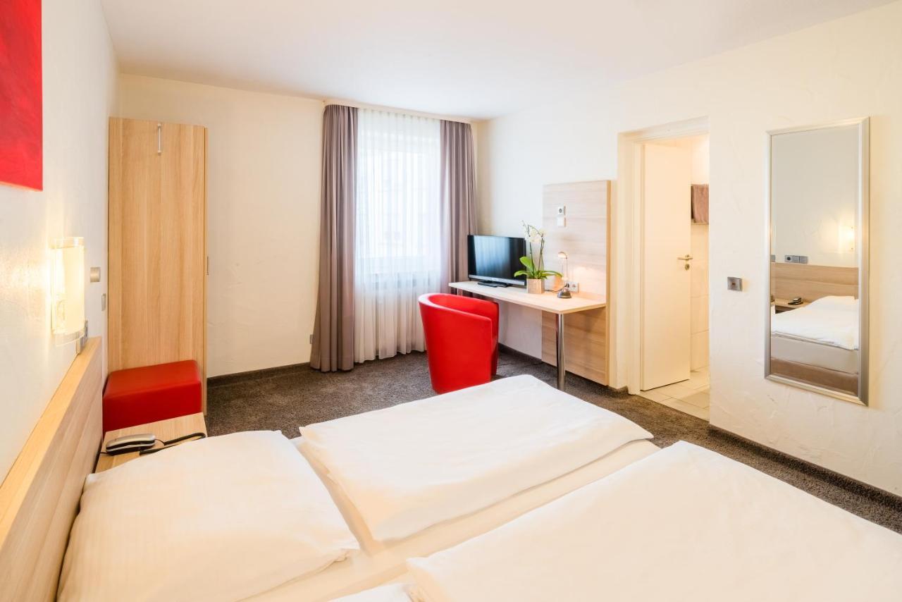 Hotel Wanner เบิบลิงเงน ภายนอก รูปภาพ